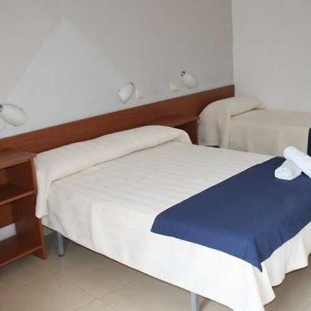 Residencia Sant Jordi Llanca Pansiyon Dış mekan fotoğraf
