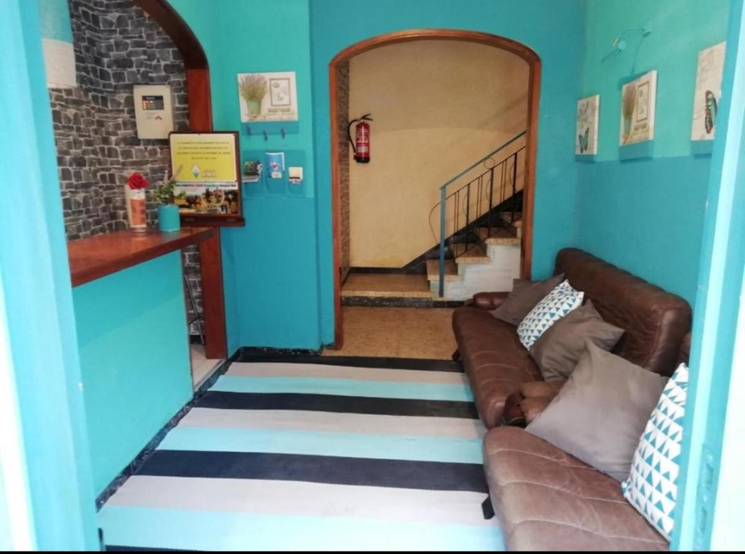 Residencia Sant Jordi Llanca Pansiyon Dış mekan fotoğraf